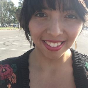 Meet your Posher, Alejandra